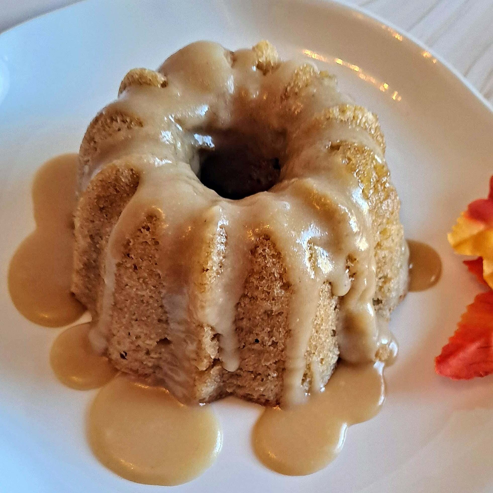 Caramel Apple bundt cake | Heavenly Bundt Cakes of Texas